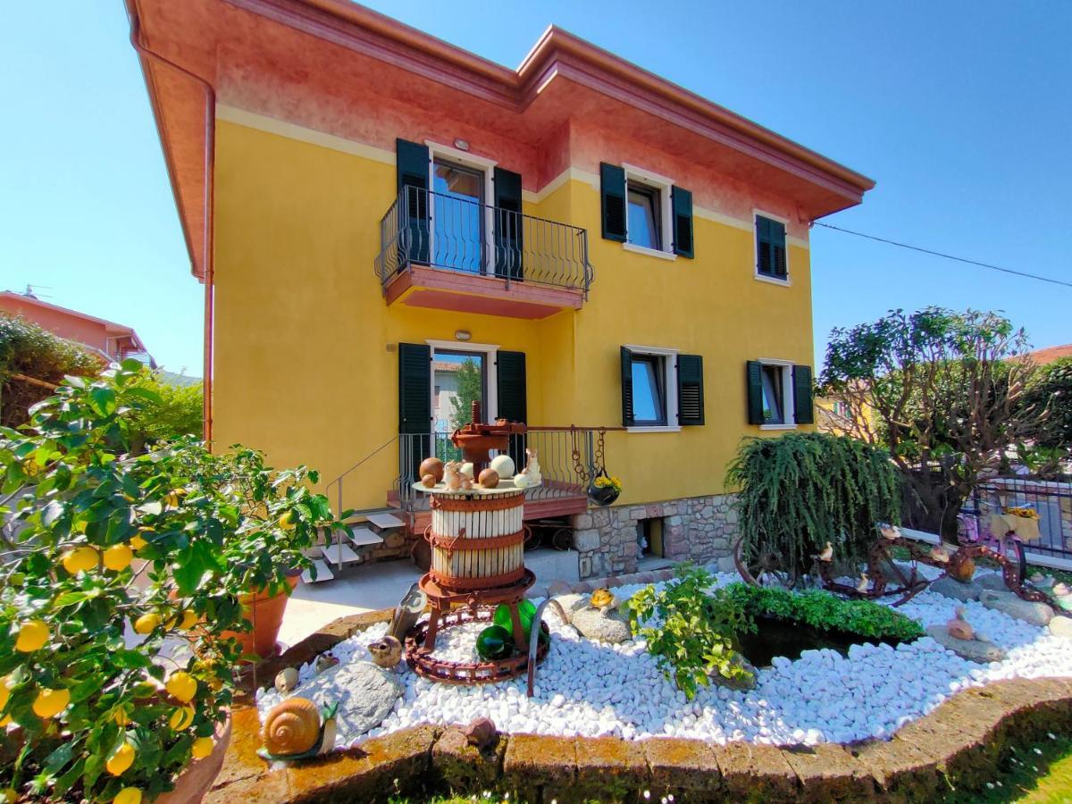 Garda Dreams Apartment Torri Del Benaco Dış mekan fotoğraf