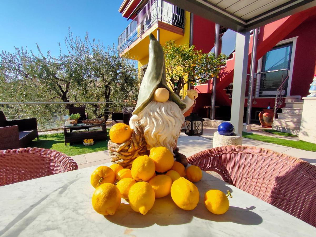Garda Dreams Apartment Torri Del Benaco Dış mekan fotoğraf