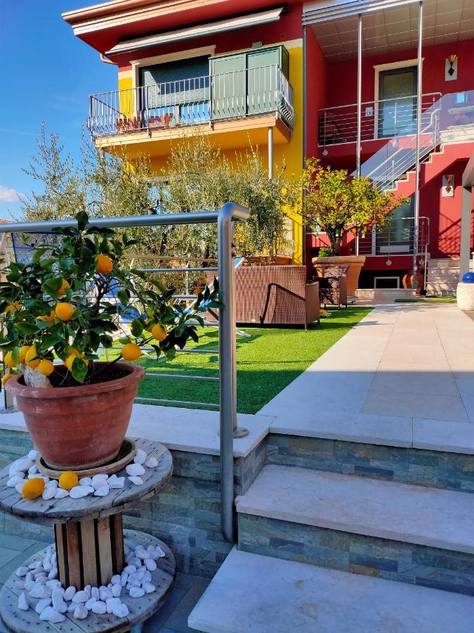 Garda Dreams Apartment Torri Del Benaco Dış mekan fotoğraf