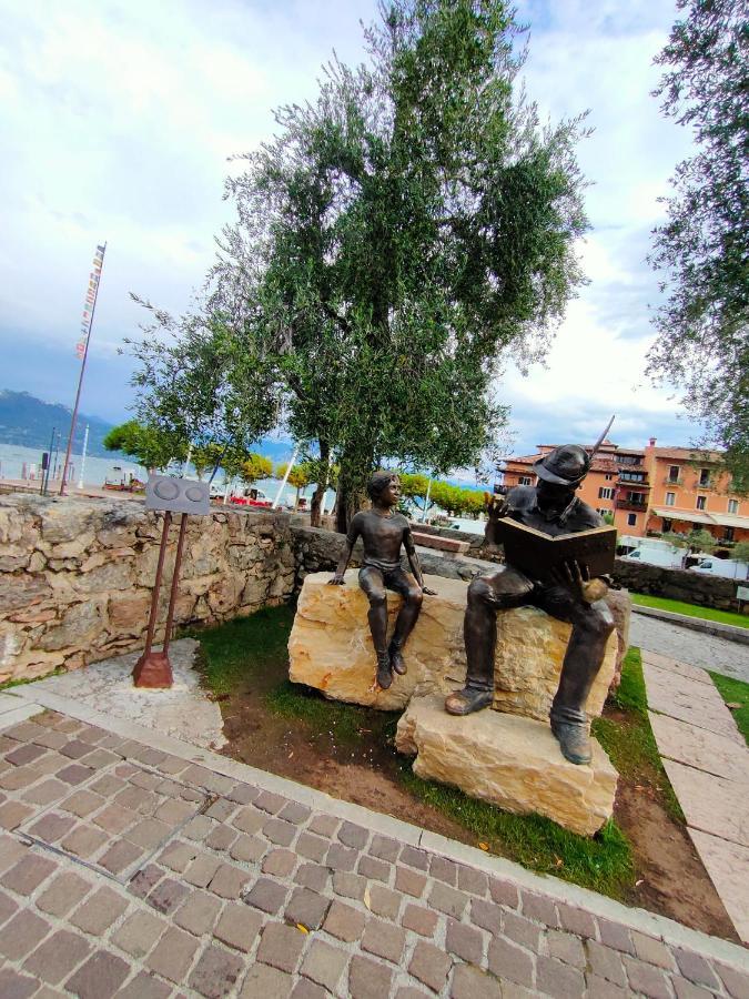 Garda Dreams Apartment Torri Del Benaco Dış mekan fotoğraf