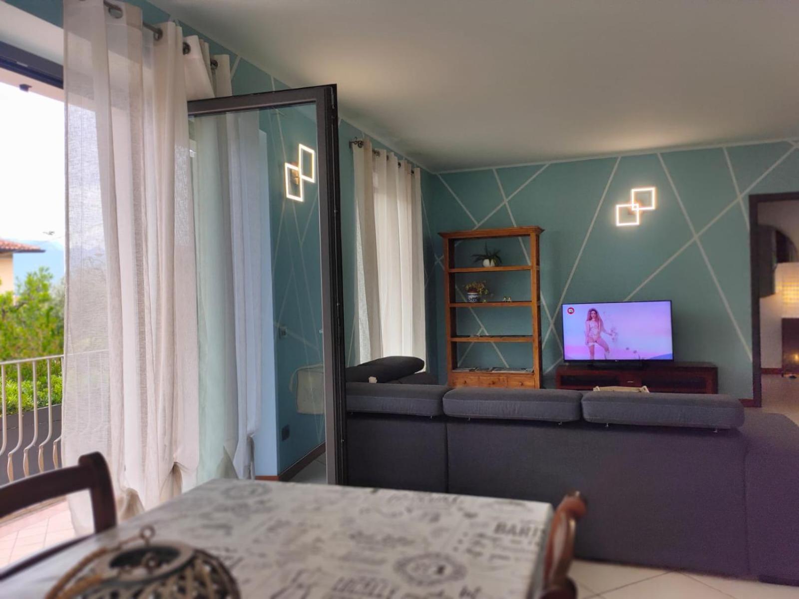 Garda Dreams Apartment Torri Del Benaco Dış mekan fotoğraf