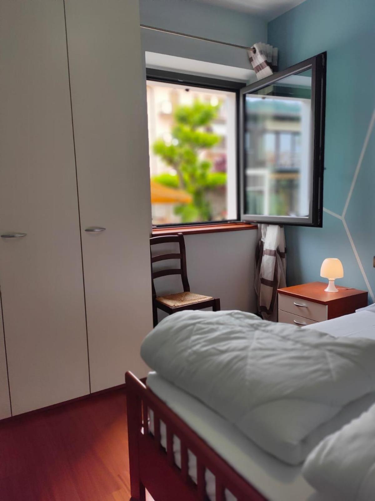 Garda Dreams Apartment Torri Del Benaco Dış mekan fotoğraf